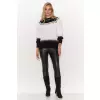 Sweter Damski Model S141 White/Black/Cappuccino - Makadamia