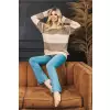 Sweter Damski Model 70042 Beige - PeeKaBoo