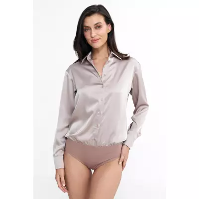 Satynowa koszula body K80 Beige - Nife